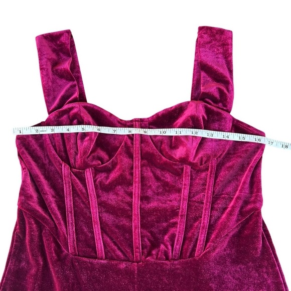 Cider Burgundy Velvet Jumpsuit Corset Style Wide Leg Holiday Christmas Large NWT - Picture 7 of 10